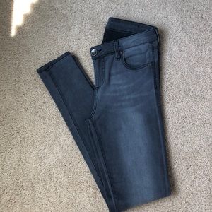 Kut from the Kloth Gray Skinny Jean